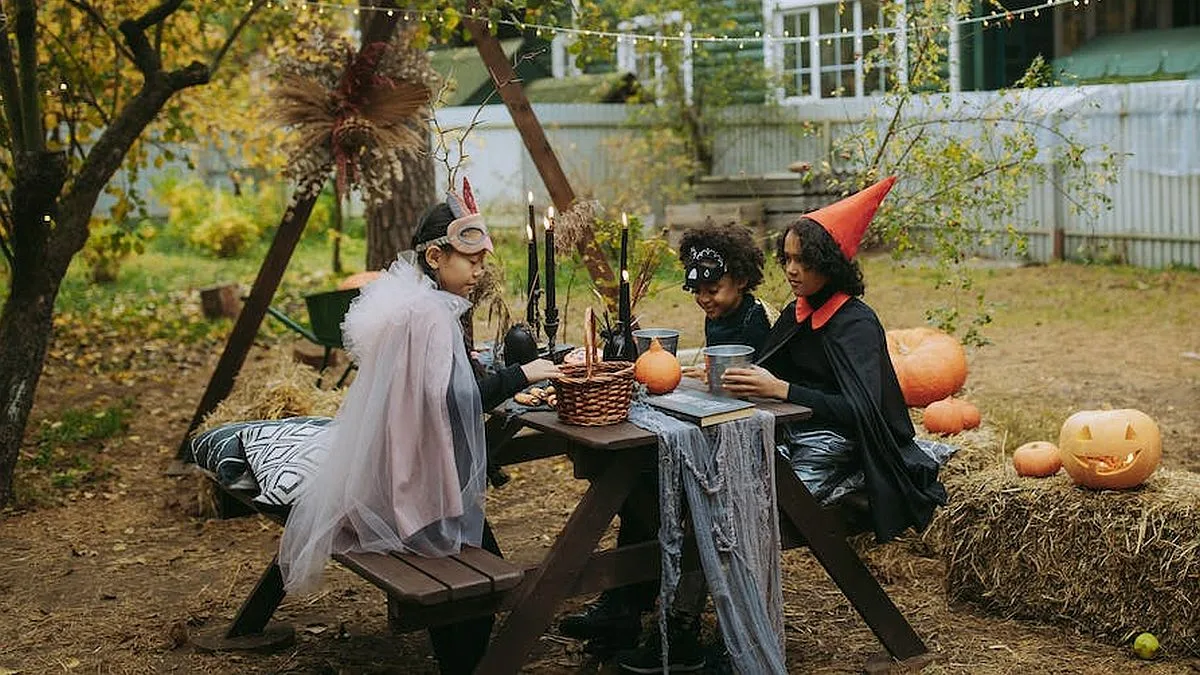 Creative Ideas for Enchanting Halloween Dinner Tables