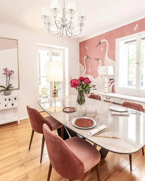 Glass Dinner Table And Marble With Flower Centerpiece