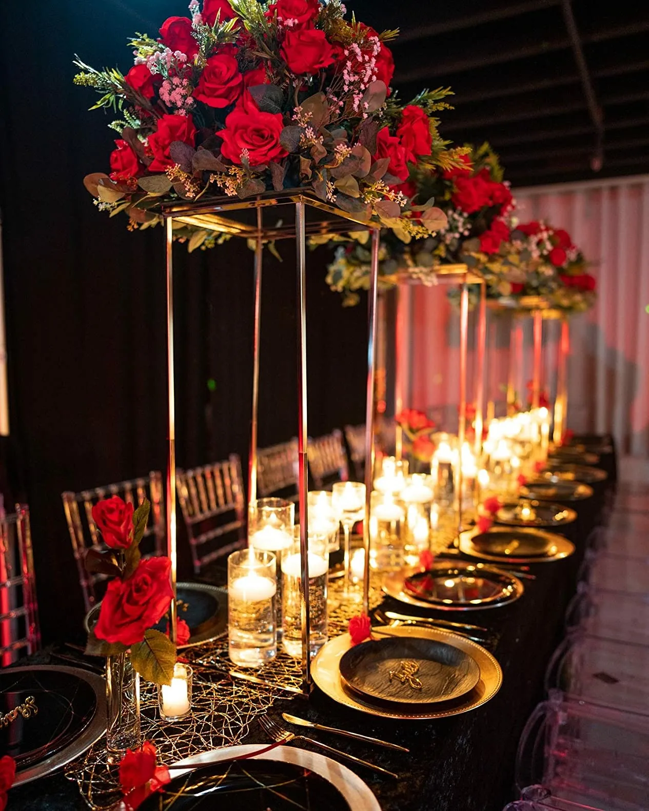 Gold Flowerstand Red Roses Rectangle Gold Lace Tablerunner Wedding Dinner Tables