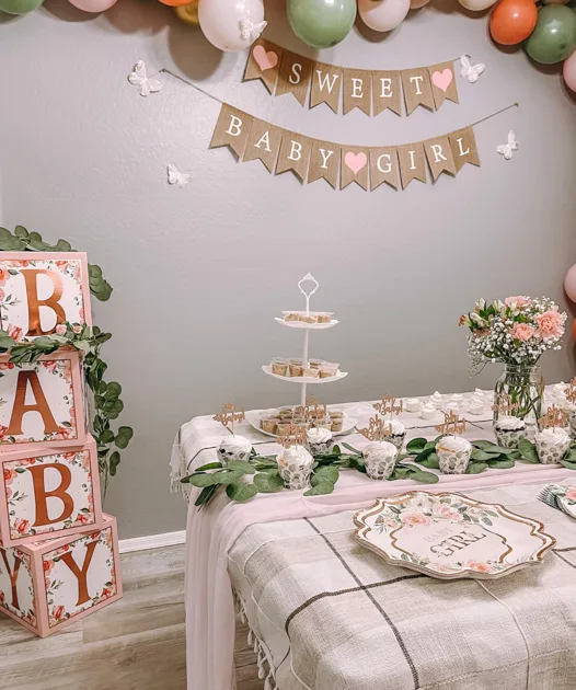 Green Eucalyptus Leaves Garland Seet Baby Girl Jute Banner Baby Box White Sheer Tablerunner Greenery Centerpiece Ideas