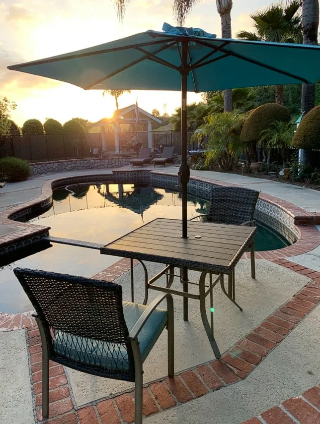 Outdoor Dinner Tables Pool Side With Umbrella Slot