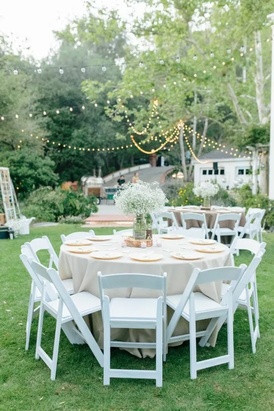 Round Dinner Table Backyard Wedding Table Setting