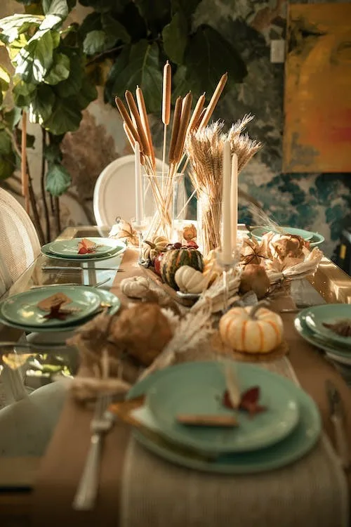 Thanksgiving Table Decor Idea