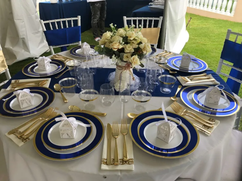 Blue Tablerunner Blue Round Plates Gold Vutlery Centerpieces For Dinner Tables
