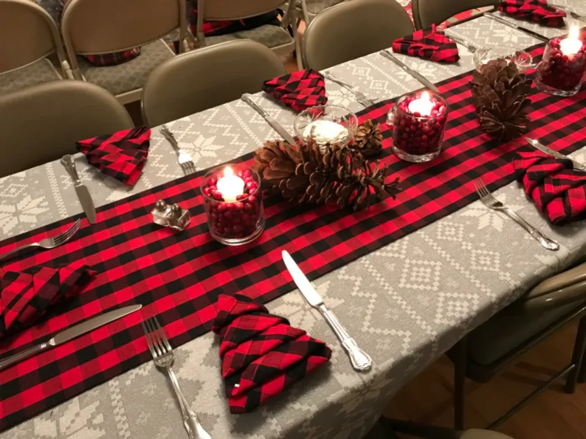 Red Black Napkin Christmas Tree Shape Fold Christmas Table Decor